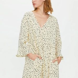 Aritzia Dress